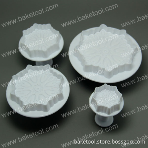 Plastic 4pcs Different Size Calyx Plunger Cutter for Cake Cookie